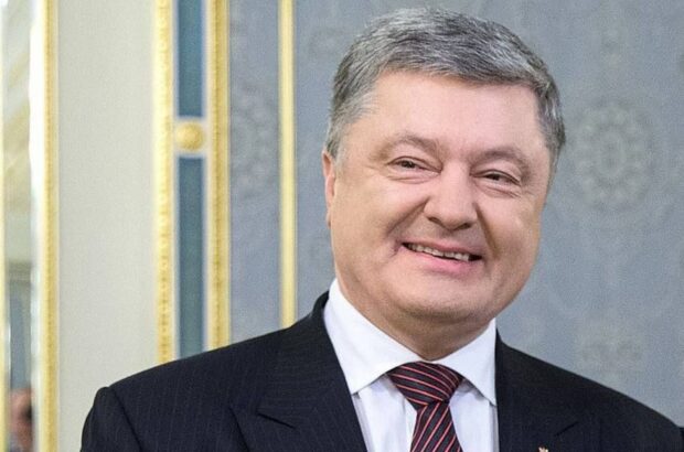 Медиа раскрыли, как Порошенко зарабатывает средства на благотворительность