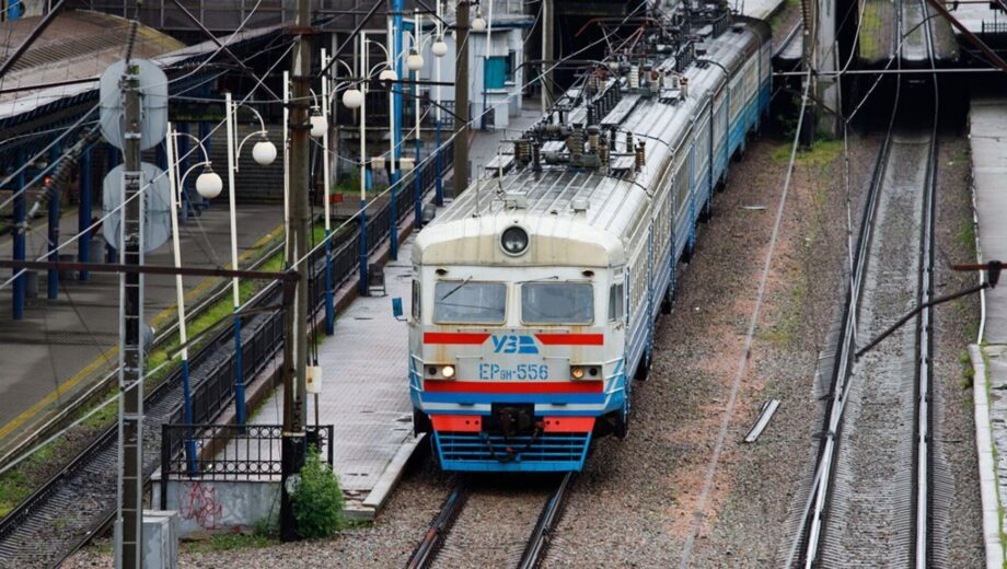 На Дніпропетровщині російська атака спричинила поранення залізничників та пошкодження інфраструктури