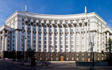 Кабмин планирует передать земли НААН новому госпредприятию: научное сообщество возмущено