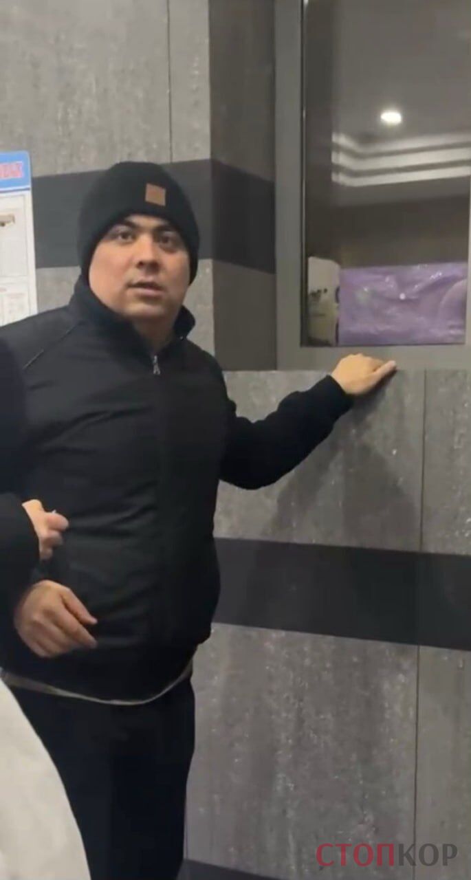 Вероятные ''Офисники'' на ул. Антоновича,172