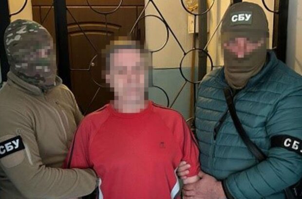 Охраняли российские застенки в Херсоне: СБУ задержала коллаборантов