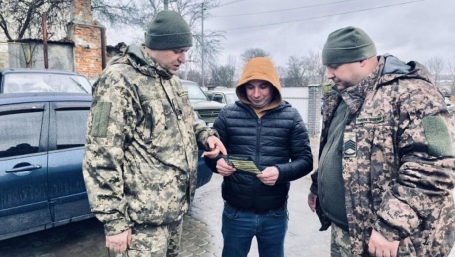 Скандал в Днепре: ТЦК мобилизовал отца, который сам воспитывает малолетнего сына
