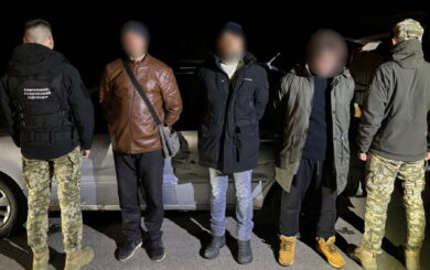 Уклонисты заплатили 7 тысяч долларов за инструкцию по незаконному пересечению границы