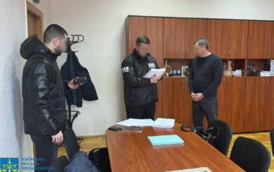 Директор інституту НАПНУ та підрядник ”відклали” собі 2,4 млн гривень на будівництві