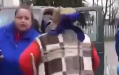 У суді Хмельницького розглядатимуть факт дрібного хуліганства жінки під час конфлікту з військовими