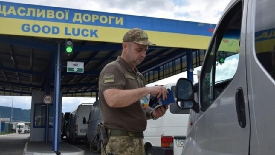 До 5 лет за границей: военнообязанным готовят новые жесткие правила