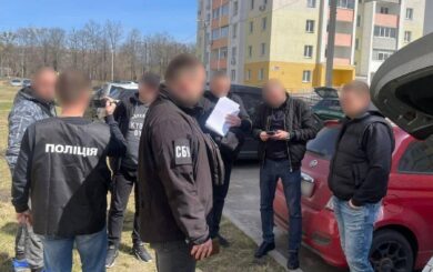Присвоил почти 3 млн грн на ремонте дорог: в Закарпатье сообщили о подозрении директору предприятия