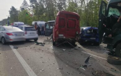 Восьмеро поранених та шість пошкоджених авто: поліція Києва затримала винуватця ДТП