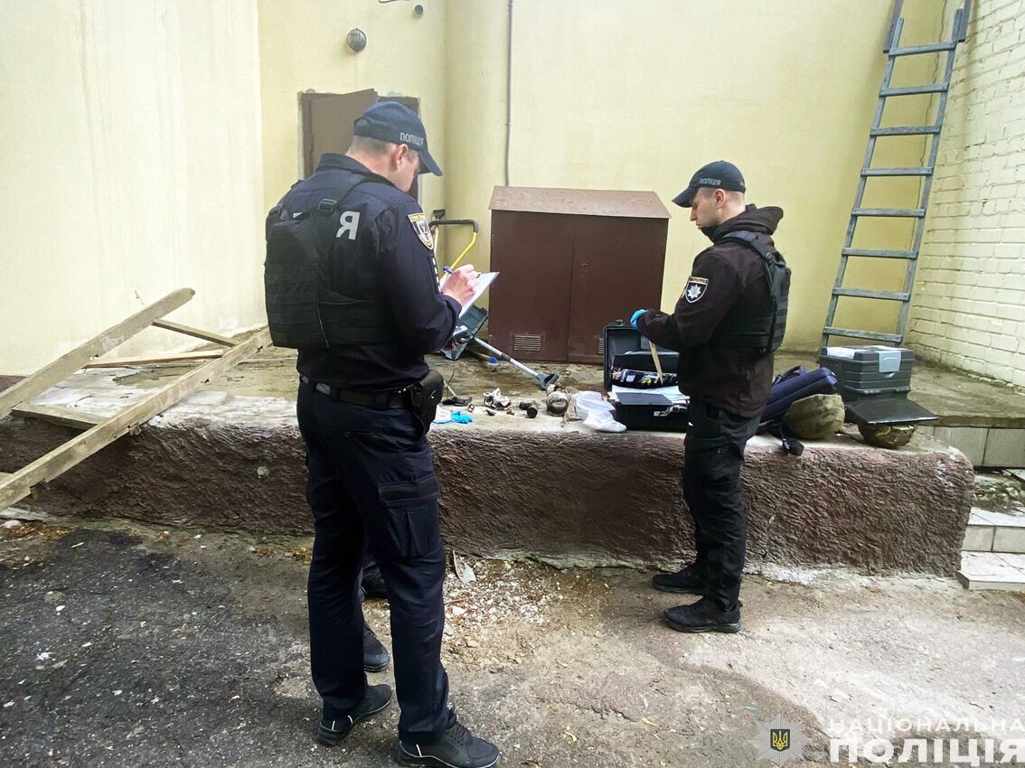 На Чернігівщині затримали двох чоловіків, які підірвали банк, щоб викрасти понад 5 млн грн