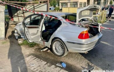 Під Одесою водій наїхав на пішоходів, коли тікав від патрульних