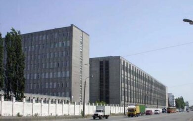 Продали за безцінь: майно ”Київського радіозаводу” пішло з молотка у 23 рази дешевше ринку