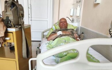 Одужуй, друже! Очільник Генічеського підрозділу ”Стоп корупції” отримав поранення