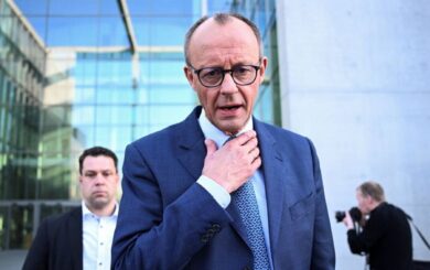 Мерц заявил о снятии ограничений на передачу дальнобойного оружия Украине
