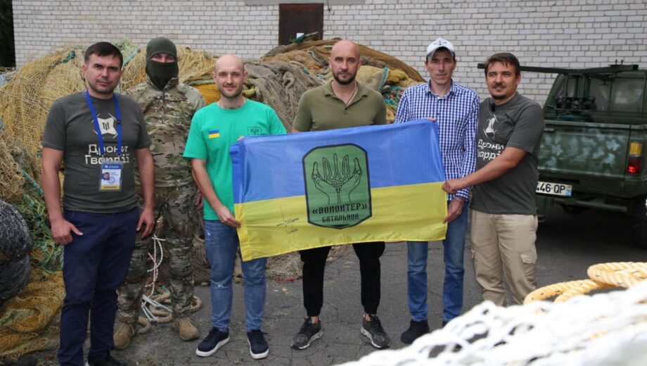 Защита для бойцов: БФ »Батальон Волонтер» с партнерами обеспечивает фронт антидроновыми сетками