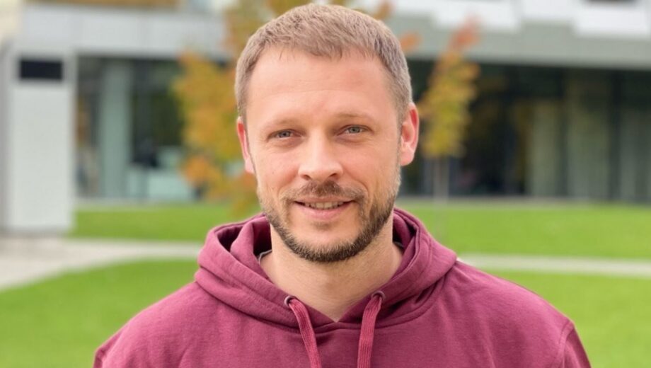 Визит за сомнительной подписью: как заместитель начальника Херсонской МВА уехал во Францию без разрешения