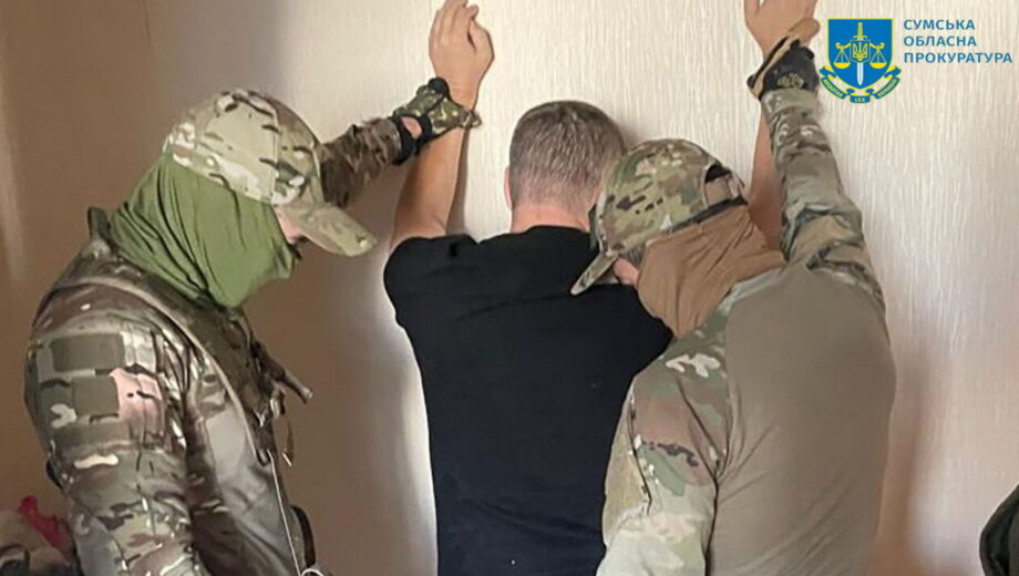 У Сумах директор благодійного фонду продавав ухилянтам підроблені посвідчення волонтерів для виїзду за кордон