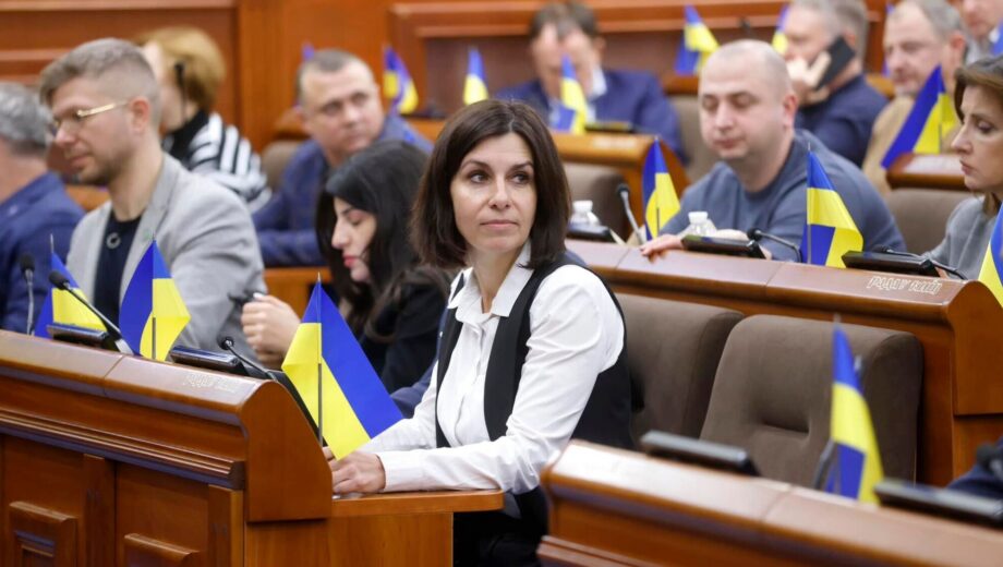 Хорватський ”захист” і невідповідності в декларації: чим відома київська депутатка Пташник