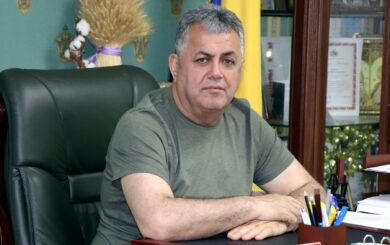 Міського голову П’ятихаток госпіталізовано після ножового поранення