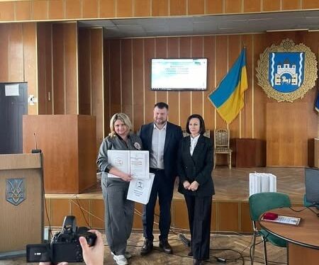 Депутаты Людмила Чайковская и Юлиан Москаленко получили награды