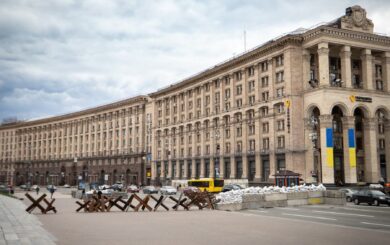Инспектора земельного департамента КГГА задержали на взятке 15 тысяч долларов – Ткаченко