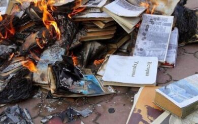 Россияне хотят запретить на временно оккупированных территориях украинскую литературу