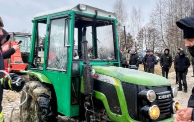Трактор провалился под лед на Ровенщине: мужчину спасти не удалось