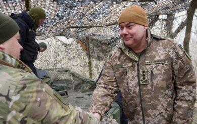 Сергей Наев посетил 1-й танковый батальон 5-й ОВМБр: обсудили боевой опыт и нужды военных