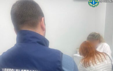 Фиктивное отцовство ради отсрочки: в Харькове задержала женщина, которая хотела »спасти» сына от армии
