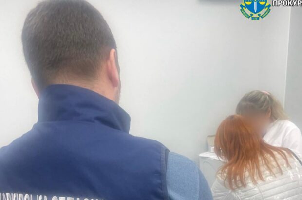 Фіктивне батьківство заради відстрочки: у Харкові затримали жінку, яка хотіла ”врятувати” сина від армії