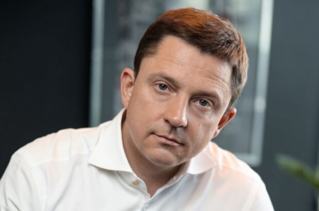 ”Іду з політики”: Олесь Довгий залишає Верховну Раду