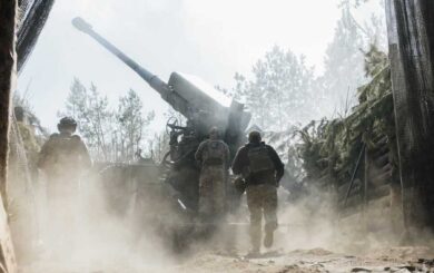 Президент України подякував військовим за стійкість на фронті під час інтенсивних боїв