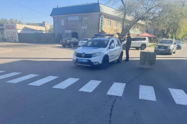 В ТЦК объяснили, почему мужчину, чью дочь сбила полицейская, на следующий день доставили в военкомат.