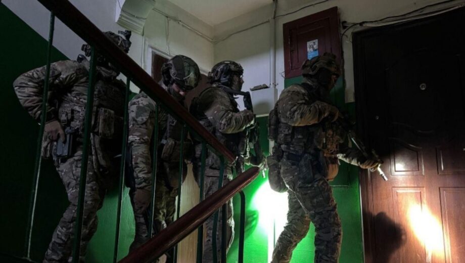 В Украине ликвидируют нарколаборатории: полиция проводит сотни обысков