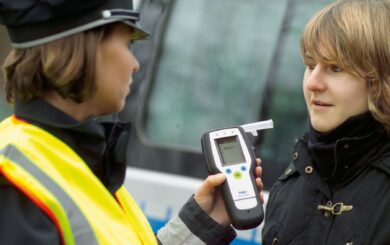 Алкотестеры Dräger потеряли действующий статус: что это значит для дел по статье 130 КУоАП