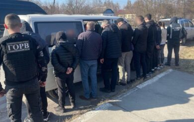 Житомирські прикордонники припинили незаконне переправлення чоловіків до Євросоюзу