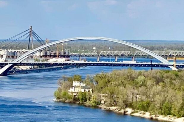 Подчиненные Кличко переплатили 3,5 миллиона во время строительства Подольского моста