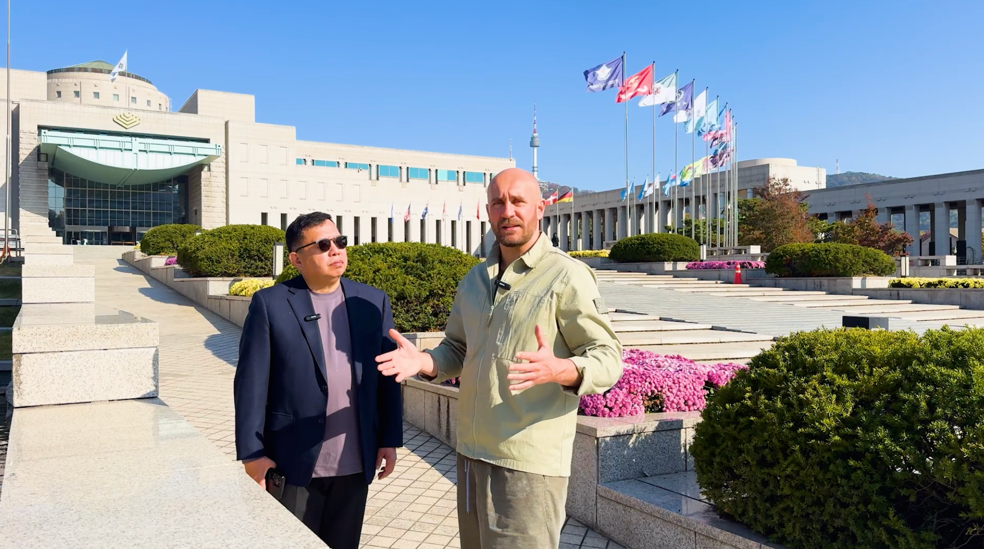 Роман Бочкала и генерал In-Bum Chun в Сеуле