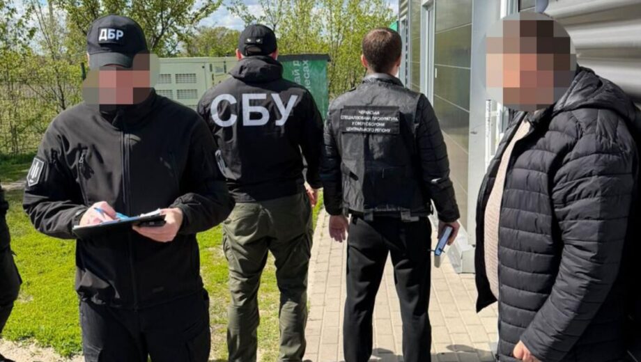 На Черкащині військовий намагався ”купити” вихід зі служби за $5 тисяч