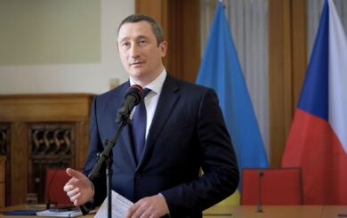 Після відрядження і чуток: Чернишов заявив про повернення в Україну
