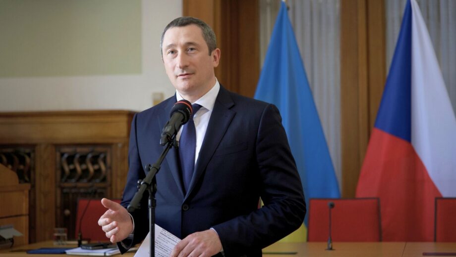 После командировки и слухов: Чернышев заявил о возвращении в Украину