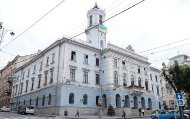 У Чернівцях перевіряли директора Центру Миколайчука та начальника МКШЕП