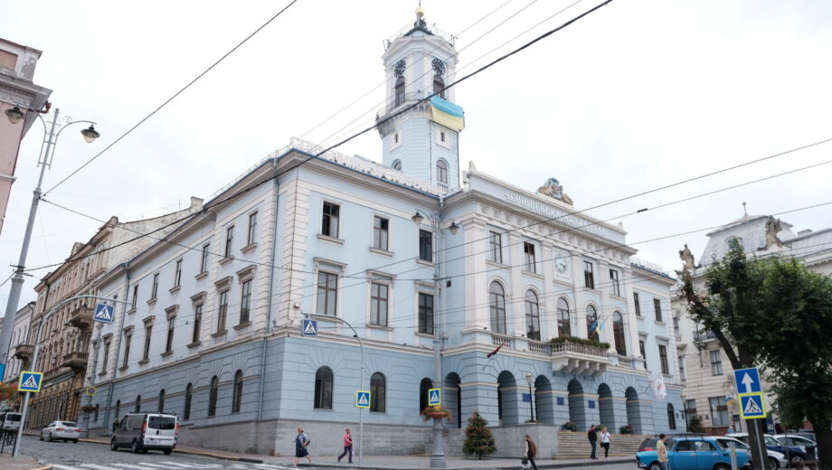 У Чернівцях перевіряли директора Центру Миколайчука та начальника МКШЕП