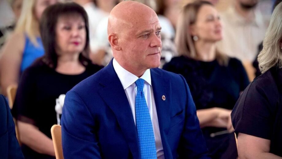 ”Пушкін – не до чого”:  у центрі Одеси стався гострий діалог між військовим і Трухановим