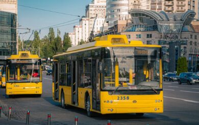 Транспортні зміни в Києві 28 червня: де перекриють рух і як курсуватимуть тролейбуси
