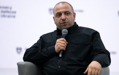 Зеленский рассматривает Умерова на должность посла в США: возможны изменения в Кабмине