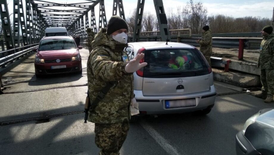 Від системи ”Шлях” відключили понад 200 перевізників через незаконний виїзд українців