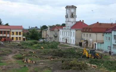 Реконструкция сквера в Городке: вырубка 70 деревьев, новый парк и финансирование ЕС