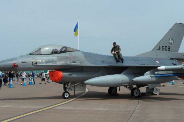 Нідерланди дозволили Україні використовувати F-16 для ударів по рф