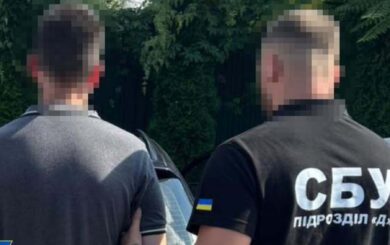 Схема ”легалізації” військовозобов’язаних на Закарпатті – прикордонник отримував 1200 доларів