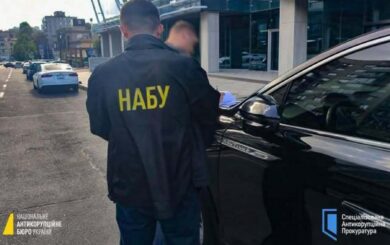 Схема со взяткой $1 млн за строительство дома для военных — задержан чиновник Минобороны